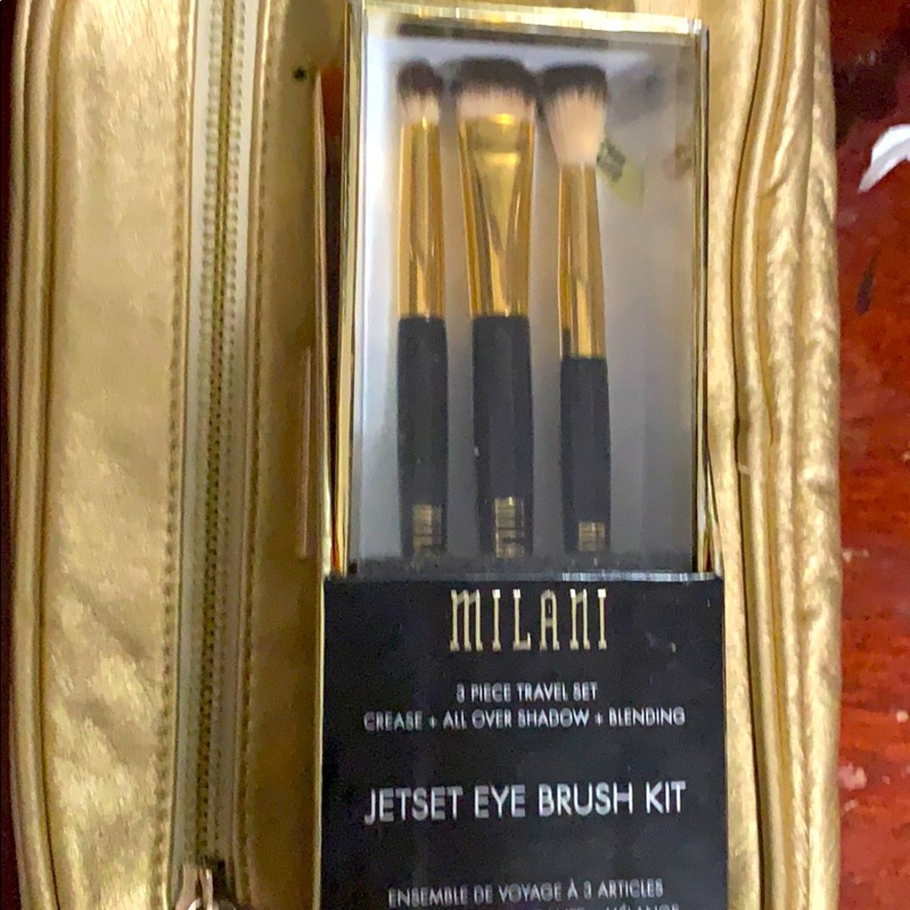 Milani brushes